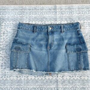 American Eagle Light Blue Denim Jeans